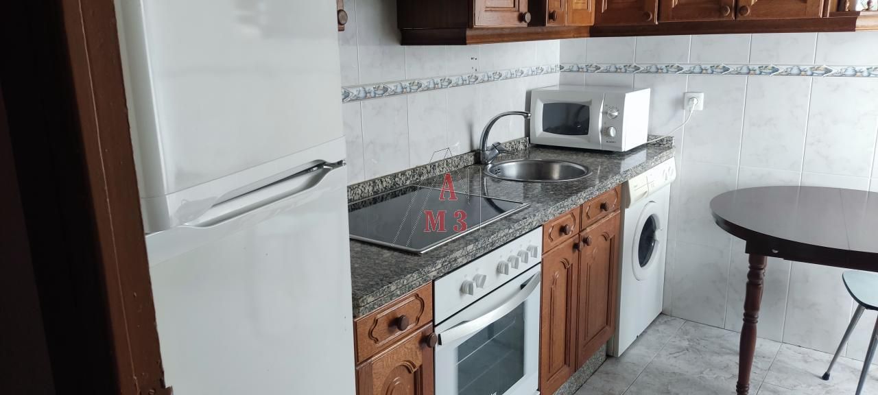 Cuina de Pis en venda en Valencia de Don Juan amb Calefacció i Moblat