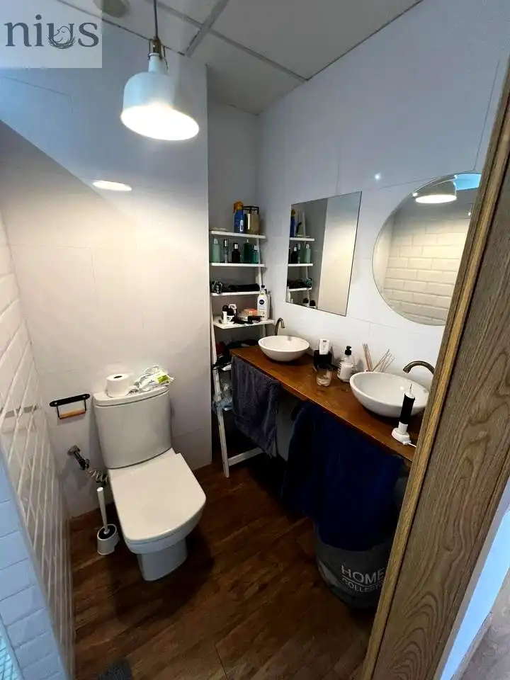 Baño de Piso de alquiler en Silla con Aire acondicionado y Amueblado