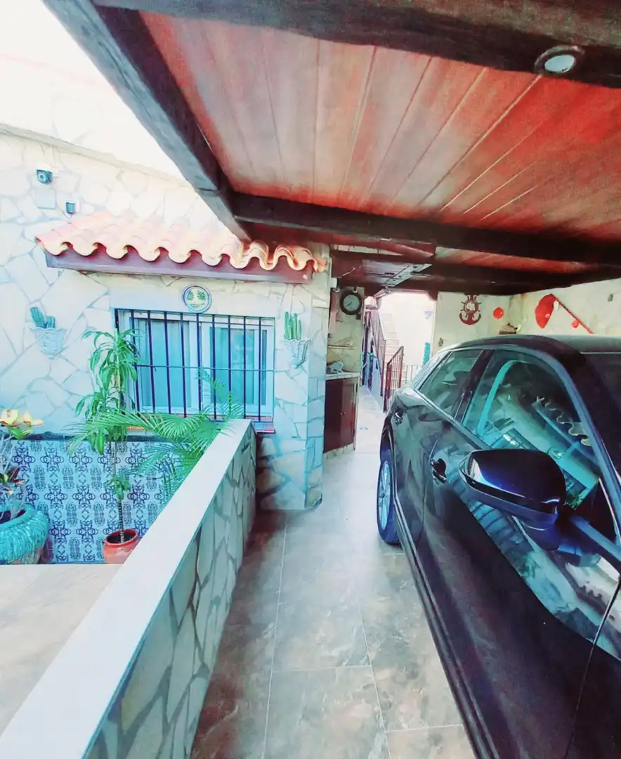 Vista exterior de Casa o chalet en venta en Rincón de la Victoria con Aire acondicionado, Jardín privado y Terraza