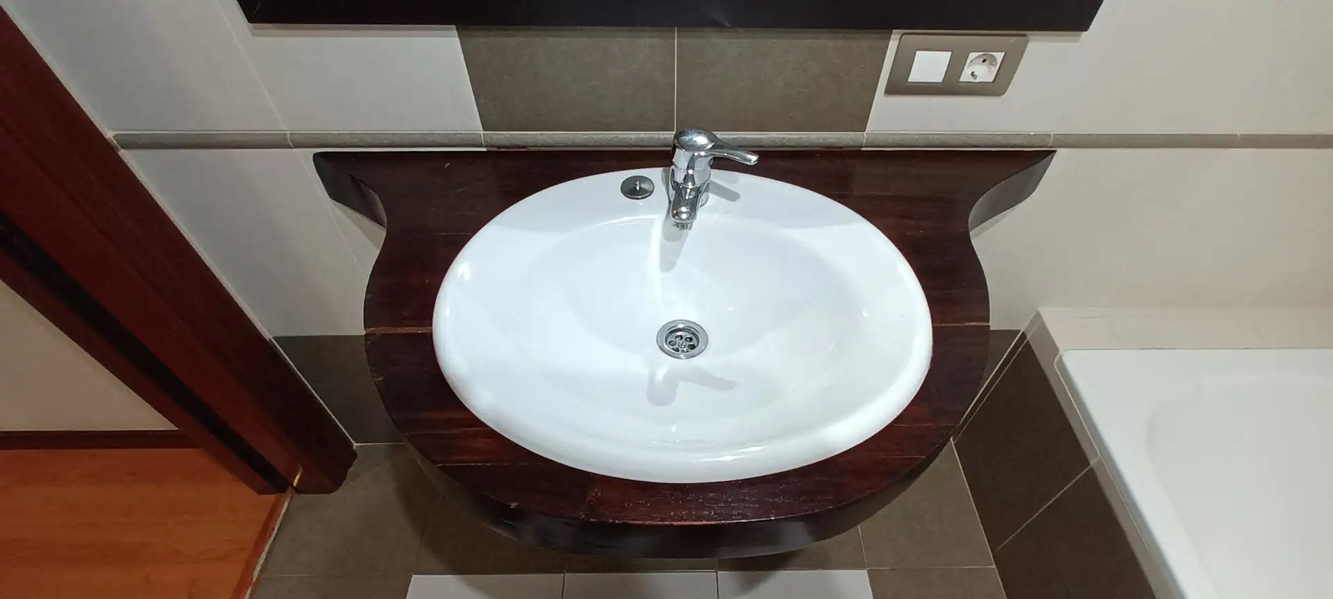 Bathroom of Flat for sale in Vigo   with Storage room and Balcony
