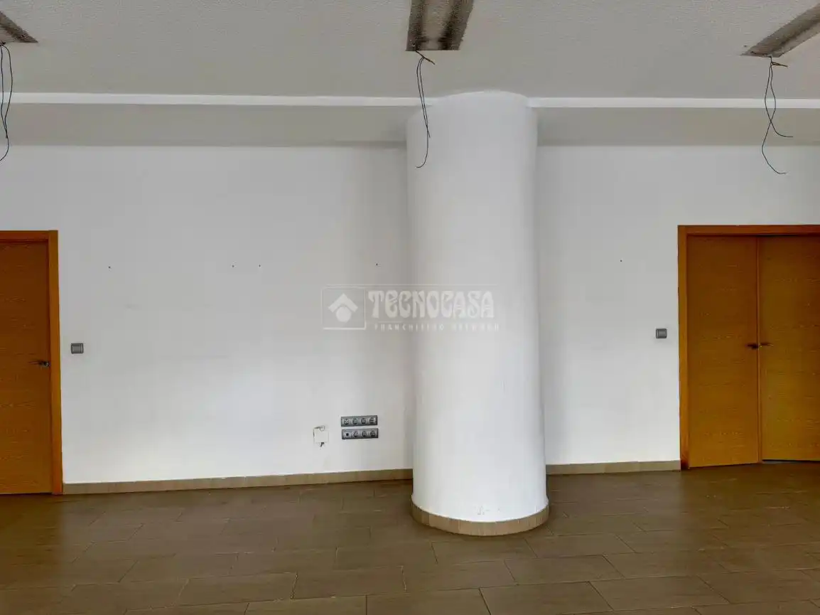 Local comercial en venda a Av. de la Constitución, imagen 9