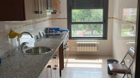 Foto 2 de Piso en venta en Oviedo - Calle Juan Antonio Alvarez Rabanal, Parroquias Sur - La Manjoya, Asturias