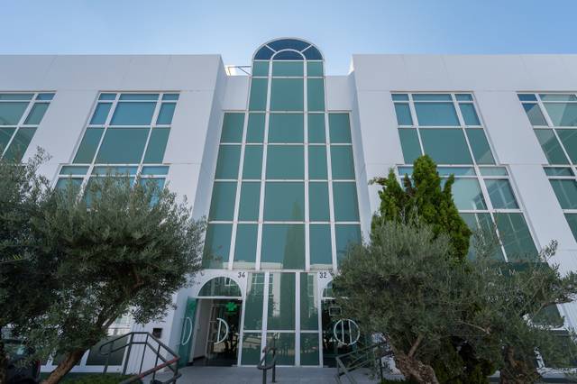 Oficina en Alquiler en Calle San Severo, 30 en Alameda de Osuna