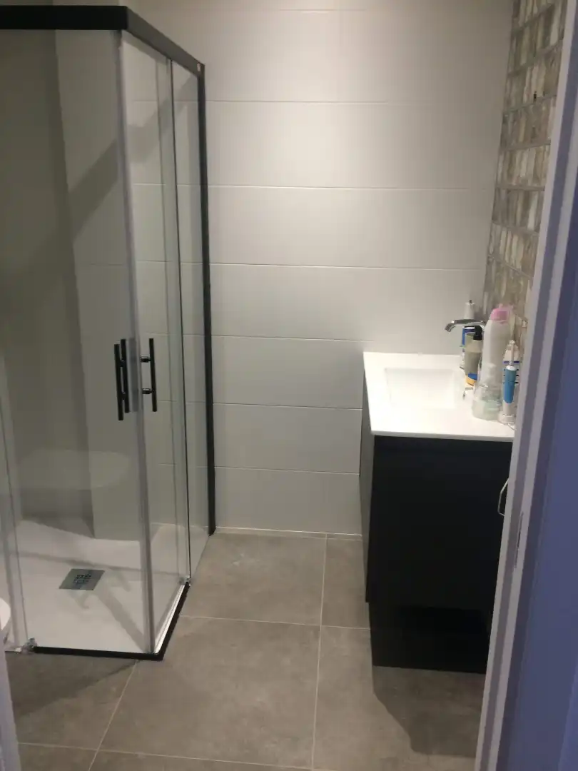 Bathroom of Flat for rent in O Carballiño    with Heating, Parquet flooring and Furnished