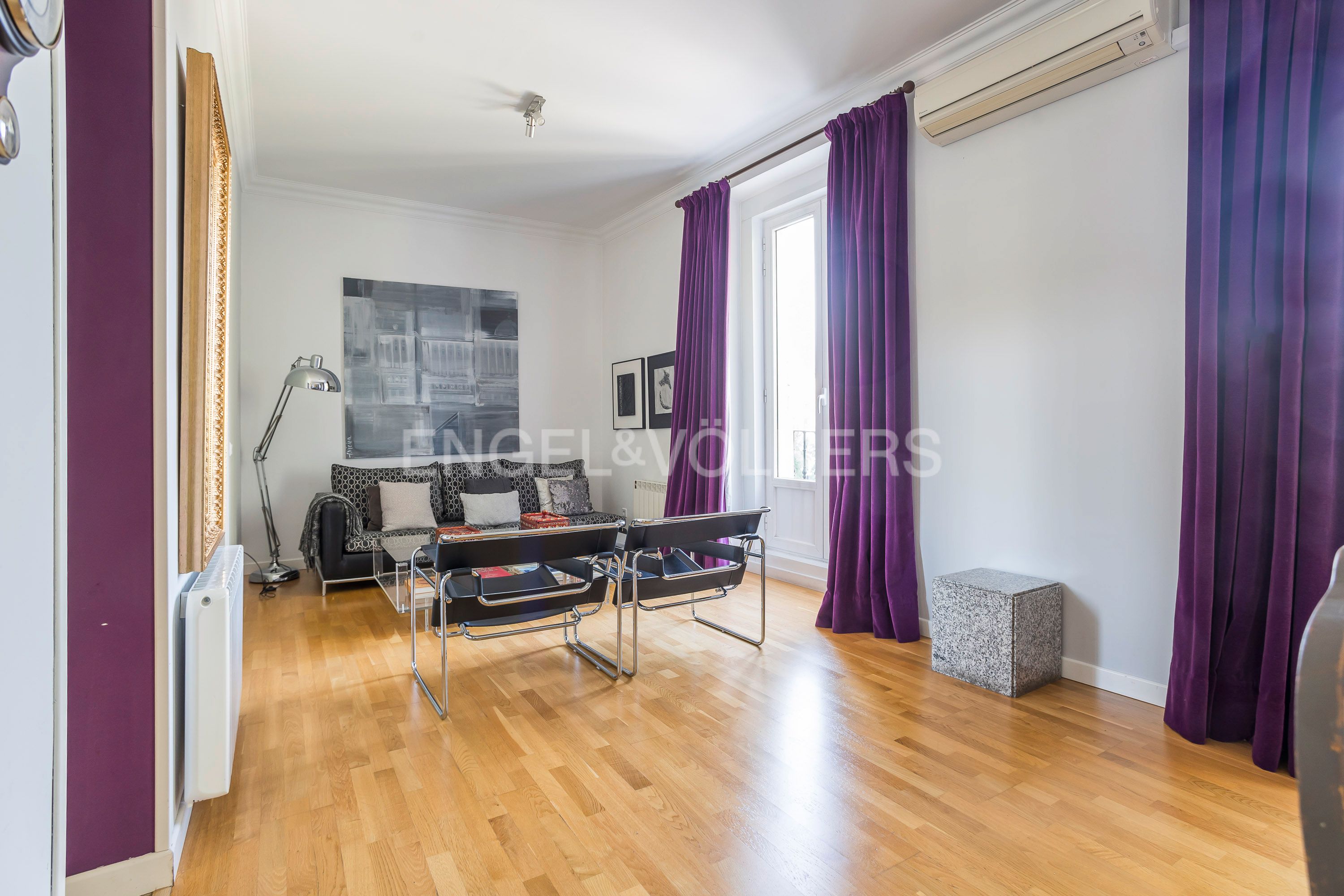 Living room of Apartment to rent in  Madrid Capital  with Air Conditioner, Heating and Storage room