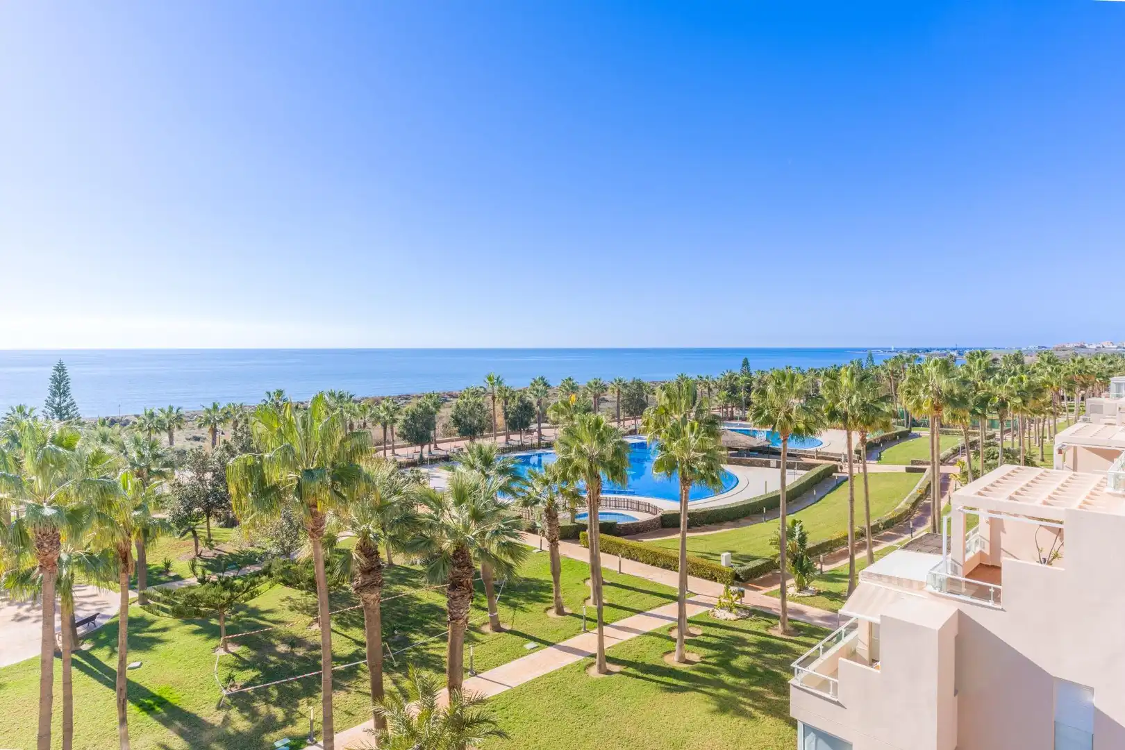 Vista exterior de Ático en venta en El Ejido con Aire acondicionado, Calefacción y Jardín privado
