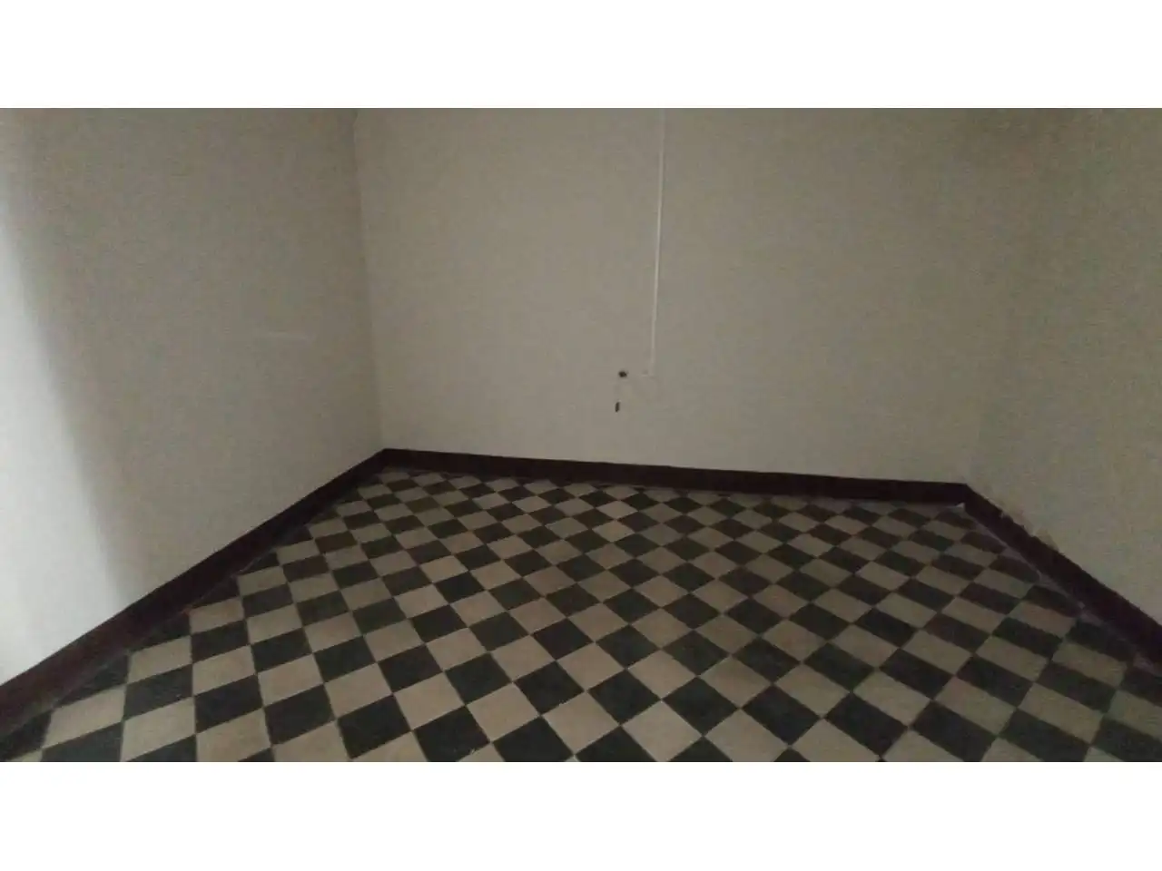 Houses for sale in Calle CAMPOAMOR, Centro