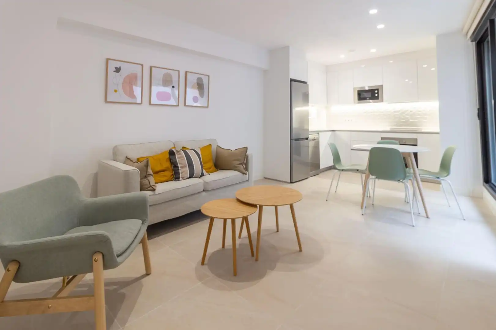 Sala d'estar de Apartament de lloguer en Las Palmas de Gran Canaria amb Moblat i Balcó