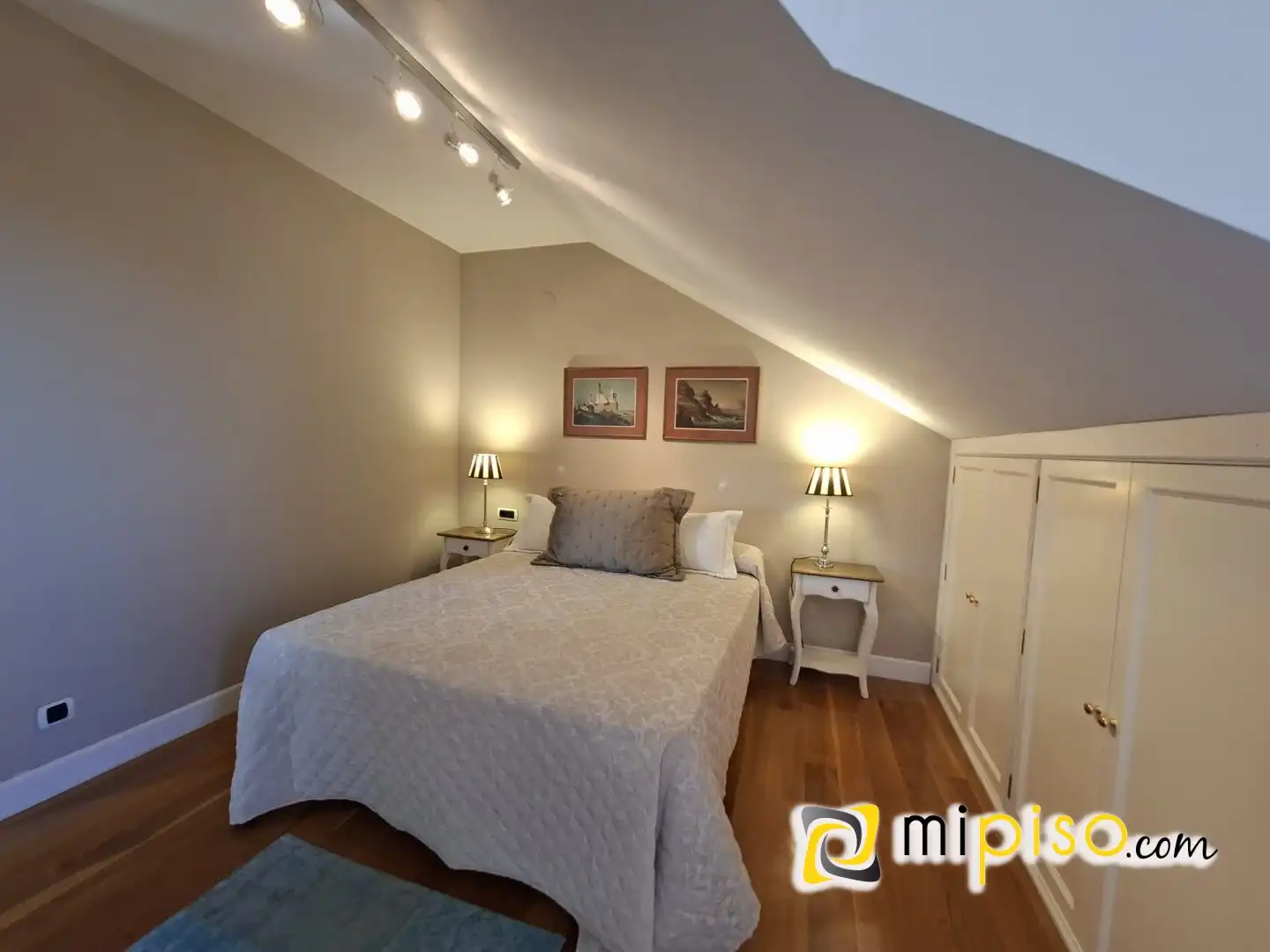 Habitación de Casa o chalet de alquiler en Laredo con Calefacción, Jardín privado y Amueblado