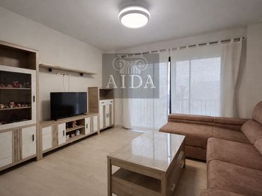 Apartament amb balcó en venda a Estepona Pueblo