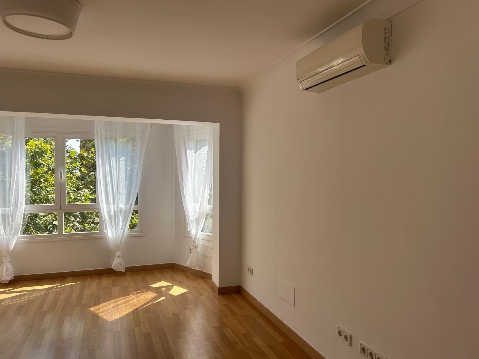 Dormitori de Pis en venda en  Palma de Mallorca amb Aire condicionat, Parquet i Balcó