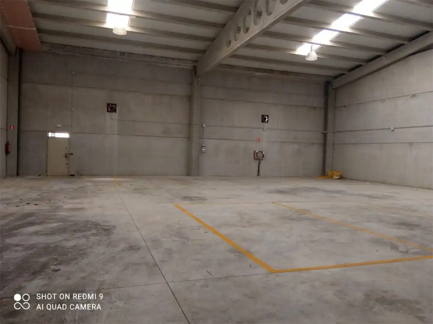 Parking of Industrial buildings for rent in Haro