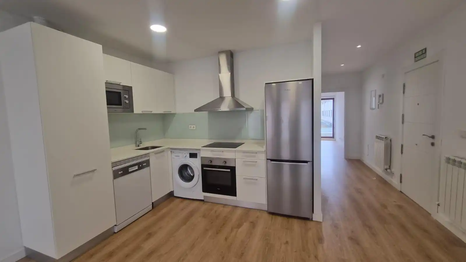 Kitchen of Office for rent in Valladolid  with Air Conditioner and Heating