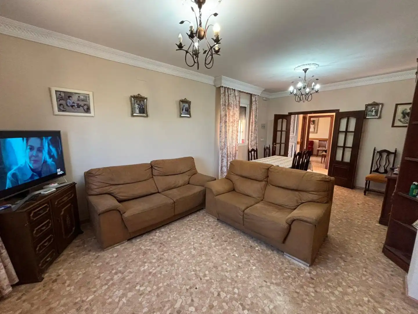 Sala d'estar de Casa o xalet en venda en Sevilla amb Piscina