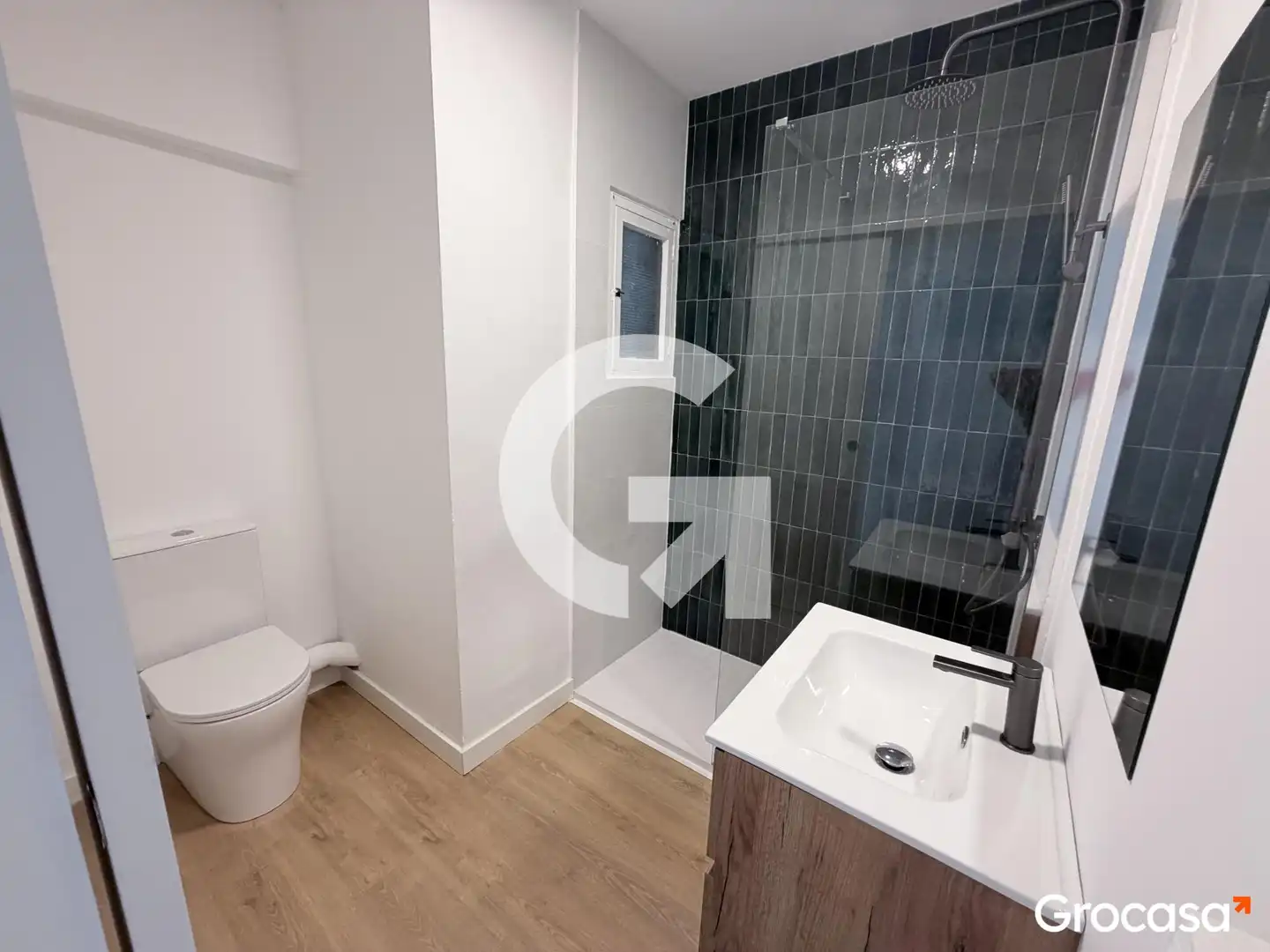 Bathroom of Flat for sale in Badalona  with Balcony