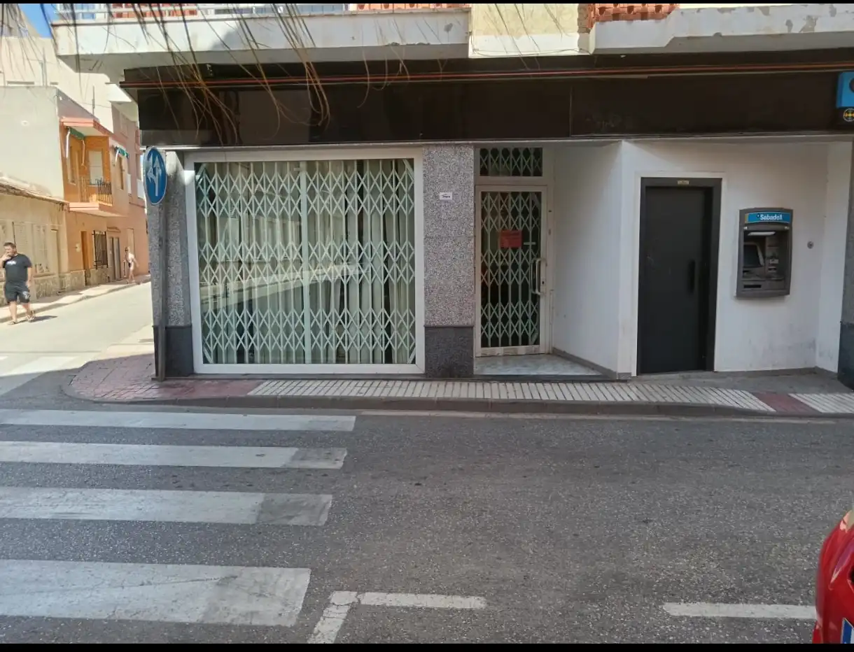 Business premises for sale in Calle de la Concepción 15