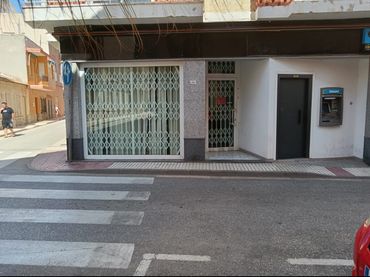 Local comercial en venda a Calle de la Concepción 15