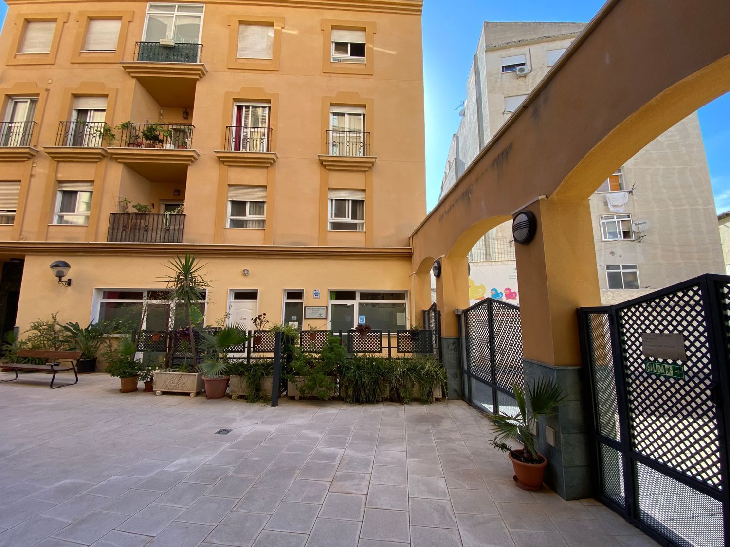Exterior view of Flat to rent in Málaga Capital  with Air Conditioner, Private garden and Terrace