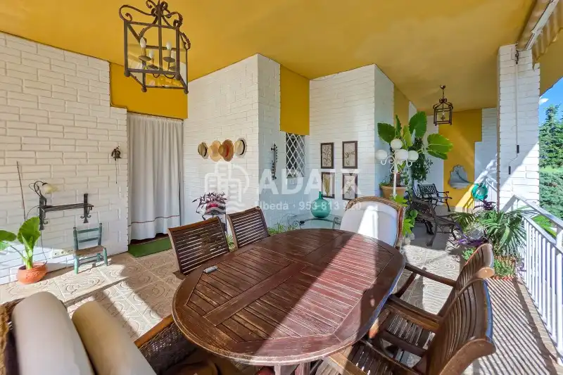 Jardín de Finca rústica en venta en Úbeda con Terraza, Trastero y Balcón