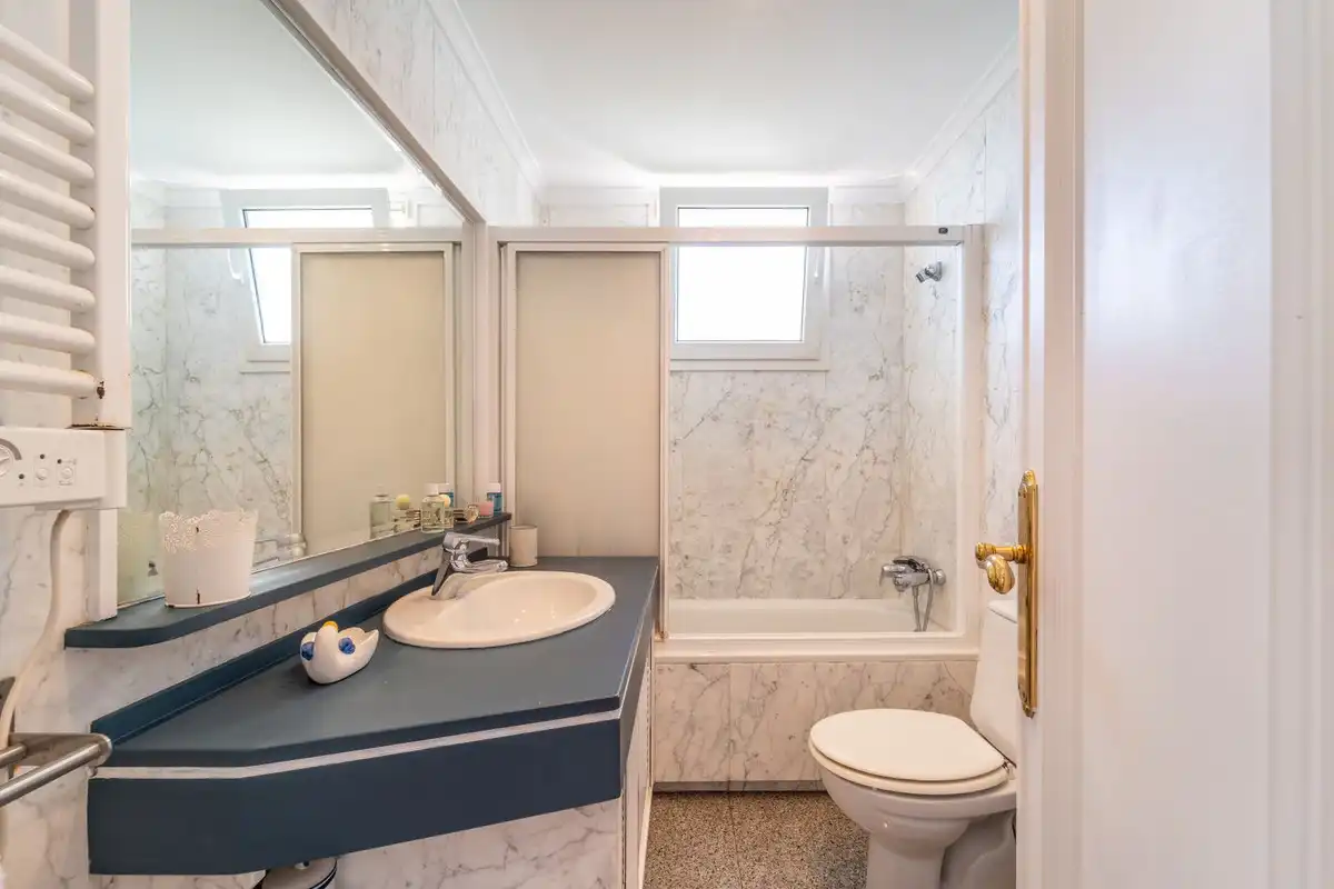 Bathroom of Apartments for sale in Benalmádena  with Air Conditioner, Private garden and Terrace