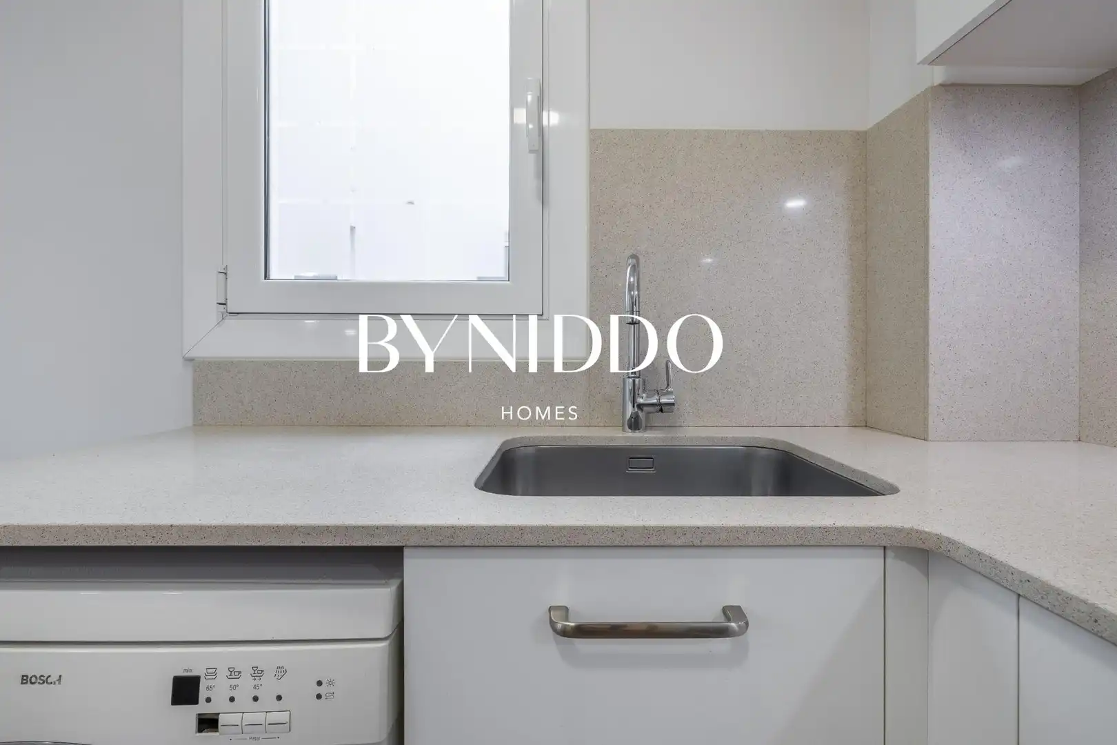 Kitchen of Flat for sale in Sant Cugat del Vallès  with Air Conditioner, Heating and Parquet flooring