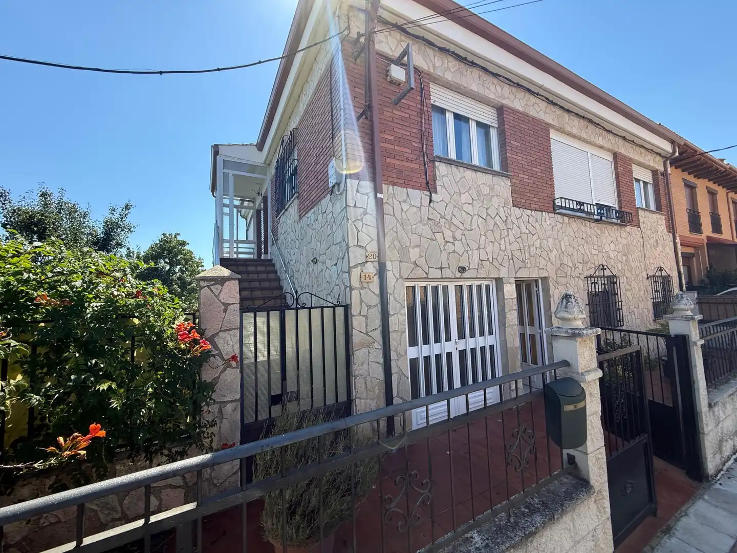 Casa amb terrassa en venda a Trobajo del Camino, imagen 16