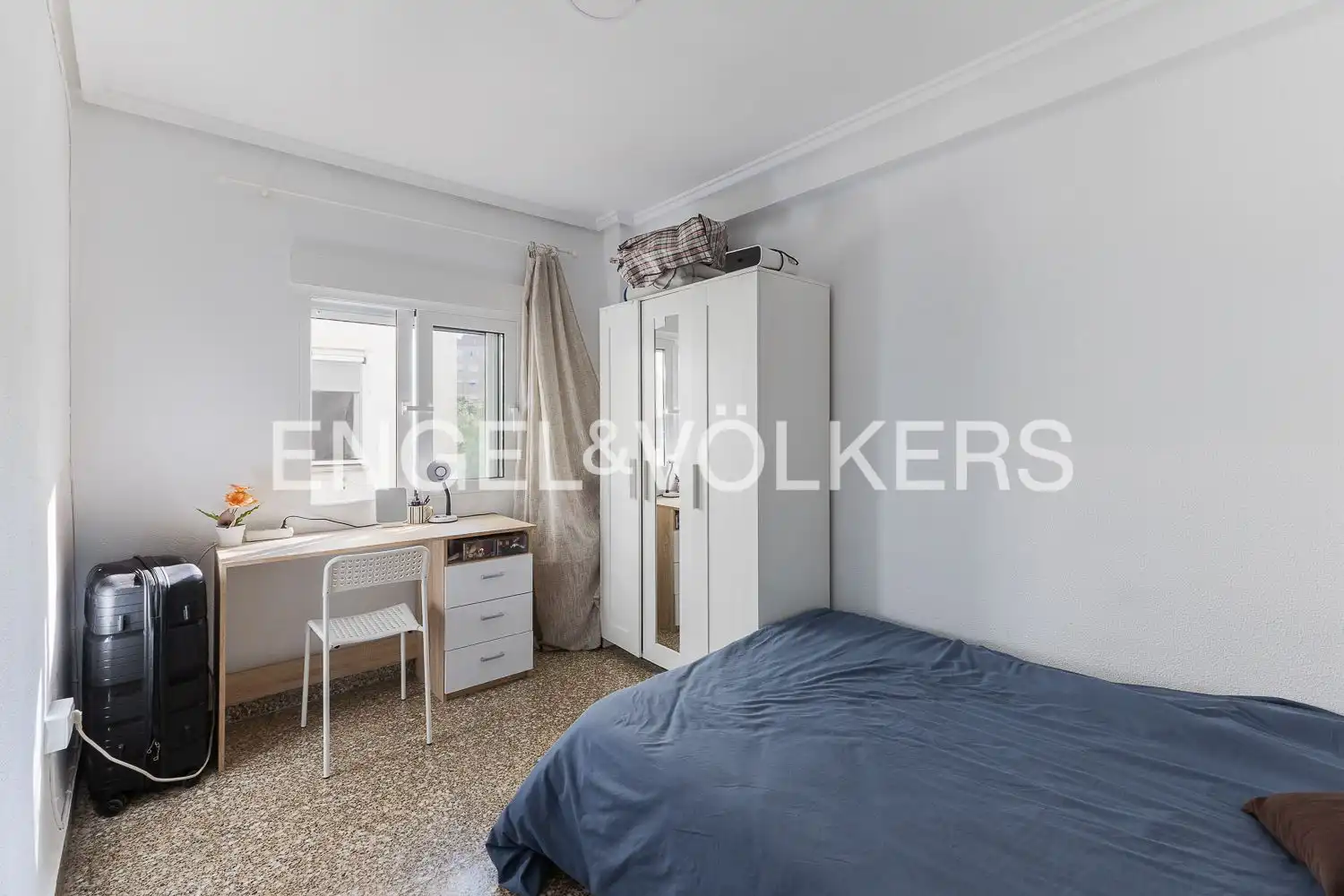 Schlafzimmer von Wohnung zum Verkauf in Valencia mit Heizung, Möbliert und Balkon