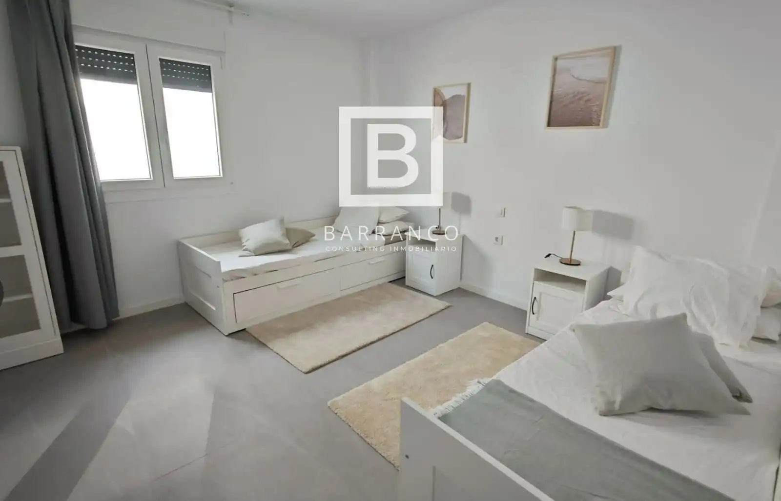 Habitación de Casa adosada en venta en Murcia