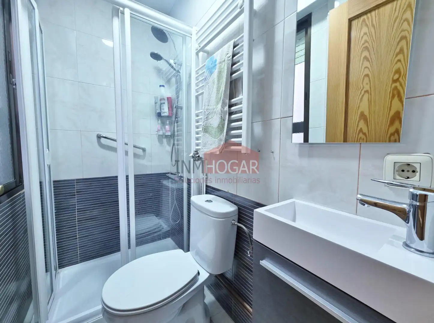 Baño de Piso en venta en Ávila con Calefacción, Parquet y Trastero