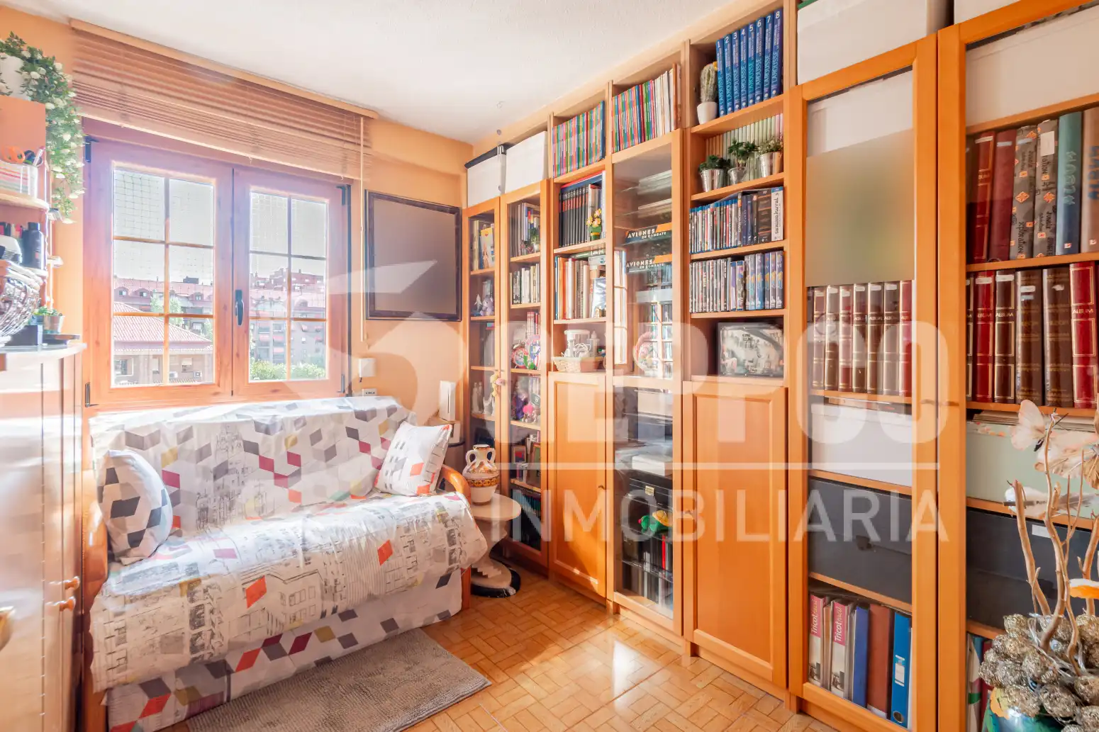 Living room of Flat for sale in Móstoles  with Air Conditioner, Heating and Terrace