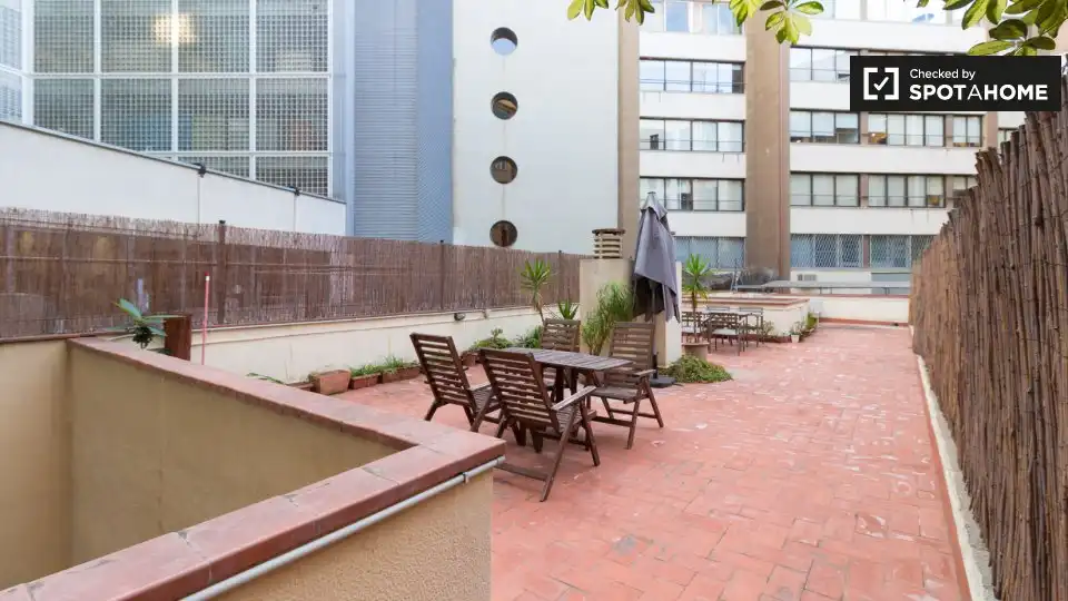 Piso con terraza en alquiler en Eixample, imagen 6