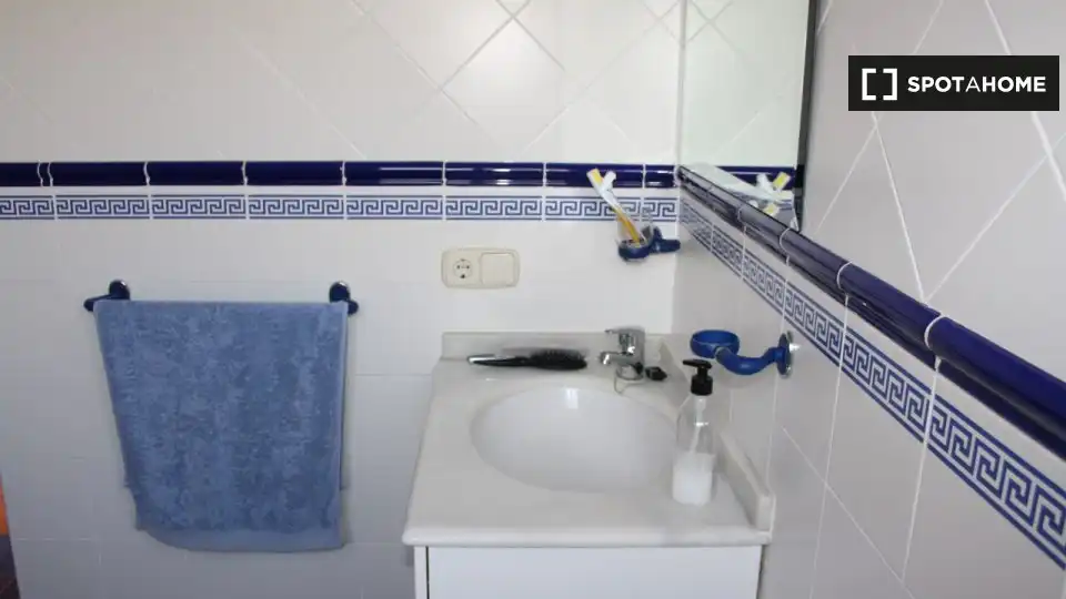 Bathroom of Flat for rent in Riba-roja de Túria  with Air Conditioner, Heating and Furnished