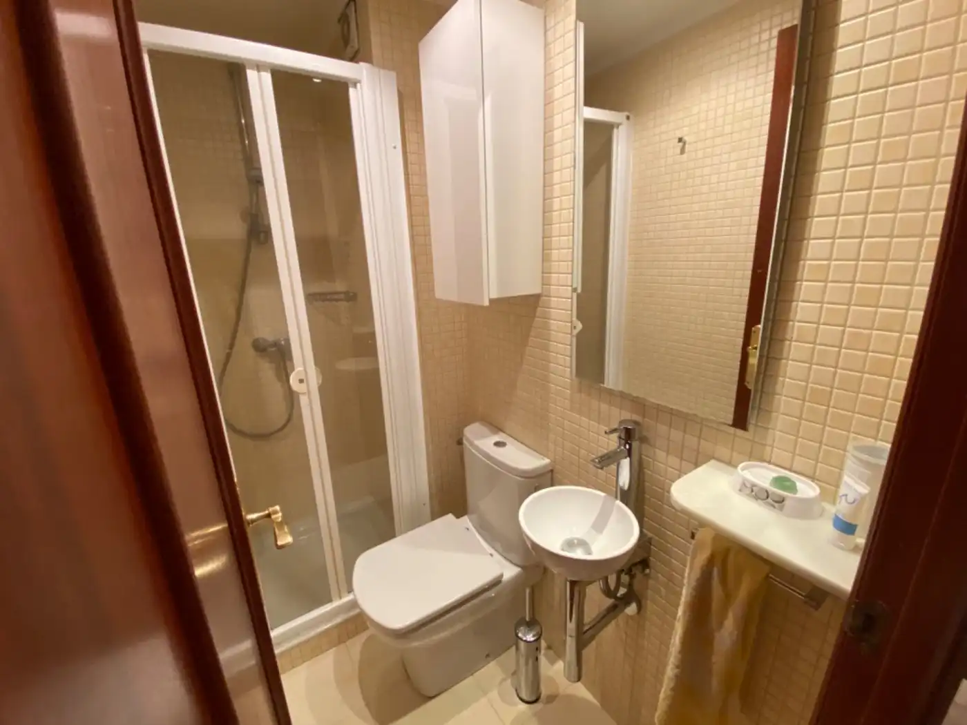Bathroom of Flat for rent in Santiago de Compostela   with Heating and Furnished