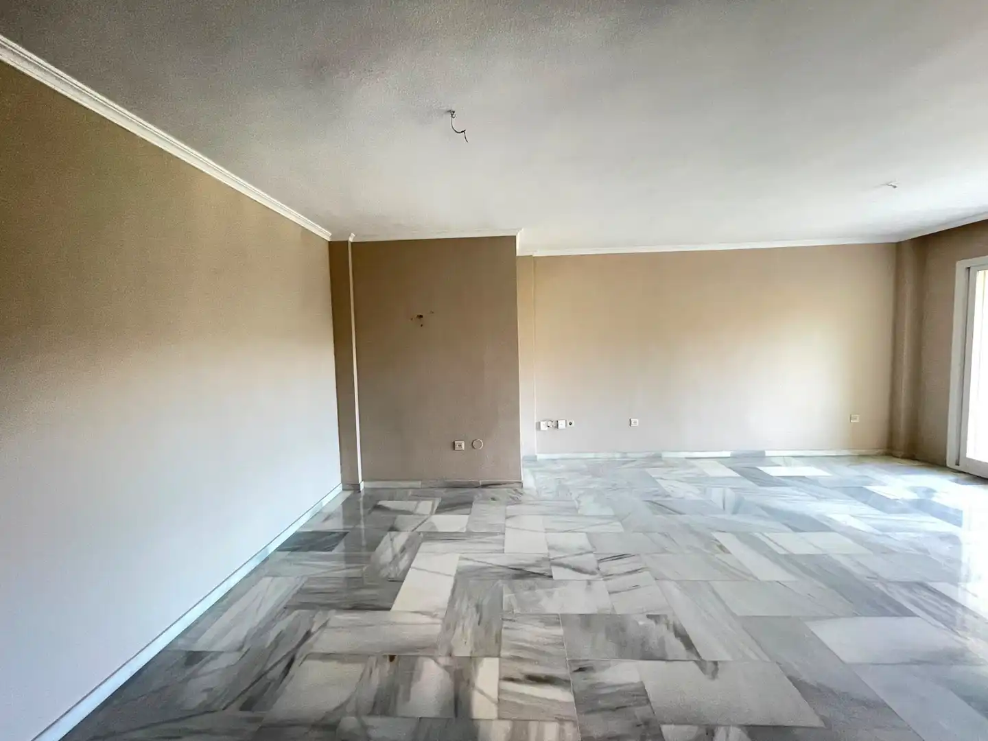 Piso de alquiler en Málaga con Terraza, Trastero y Horno