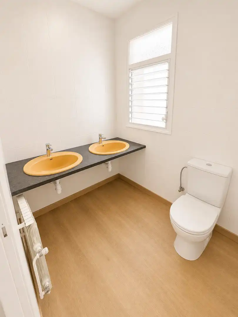 Baño de Piso de alquiler en Andorra la Vella con Calefacción y Terraza