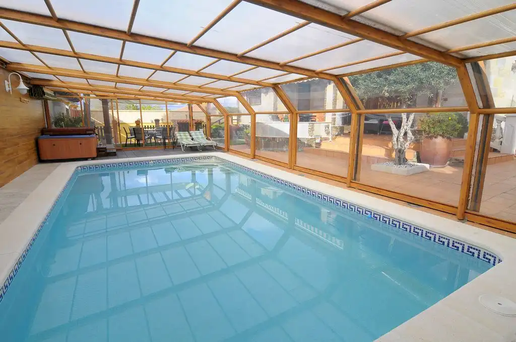 Schwimmbecken von Haus oder Chalet zum Verkauf in Valdepeñas mit Klimaanlage, Heizung und Privatgarten