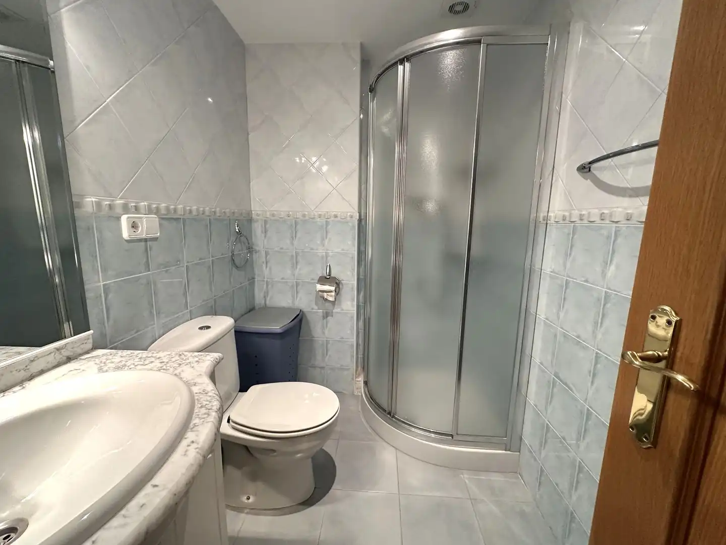 Baño de Casa adosada en venta en Albaida con Aire acondicionado y Amueblado