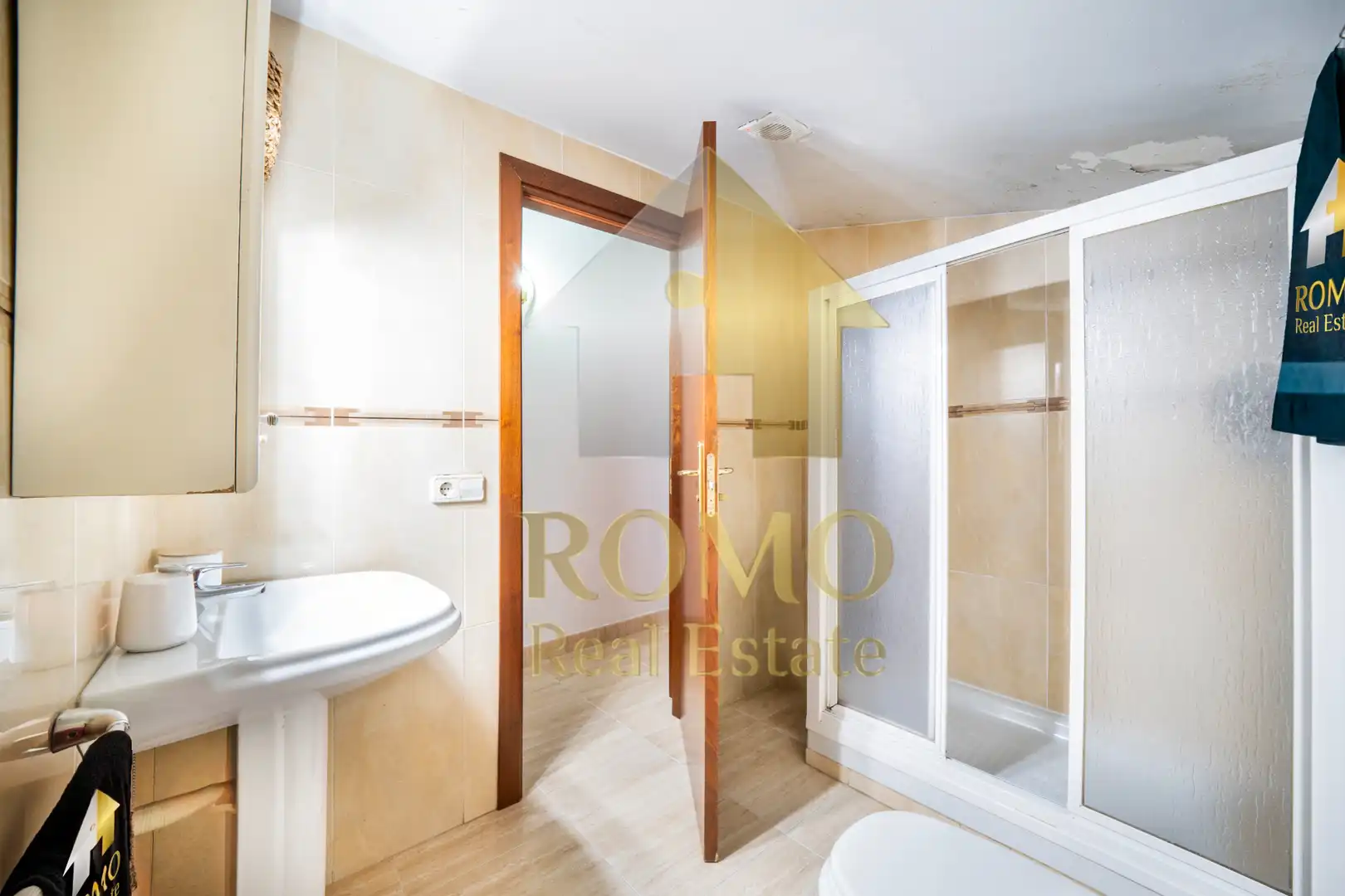Baño de Dúplex en venta en Canovelles con Aire acondicionado, Calefacción y Balcón