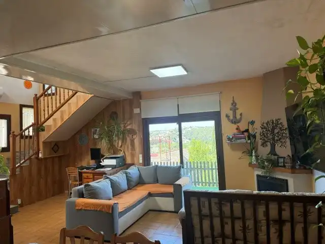 Sala de estar de Casa o chalet en venta en Lliçà d'Amunt con Aire acondicionado, Calefacción y Jardín privado