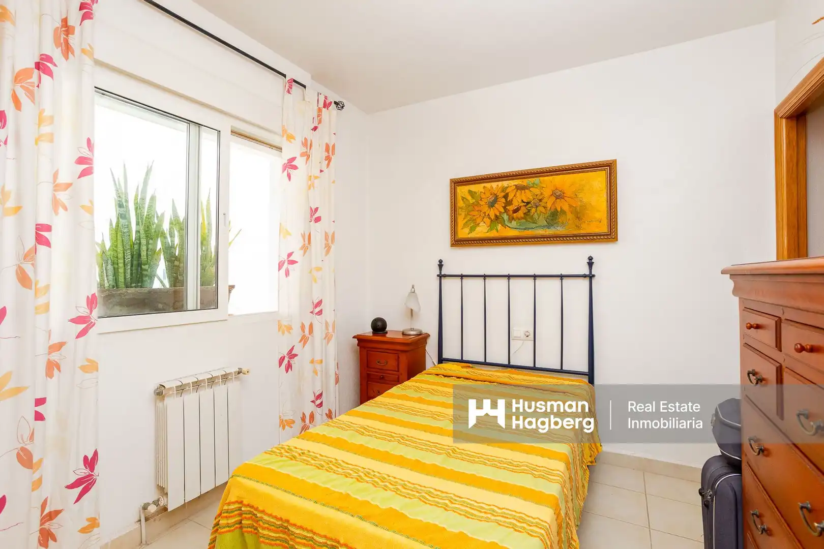 Dormitori de Casa adosada en venda en Cartagena amb Balcó