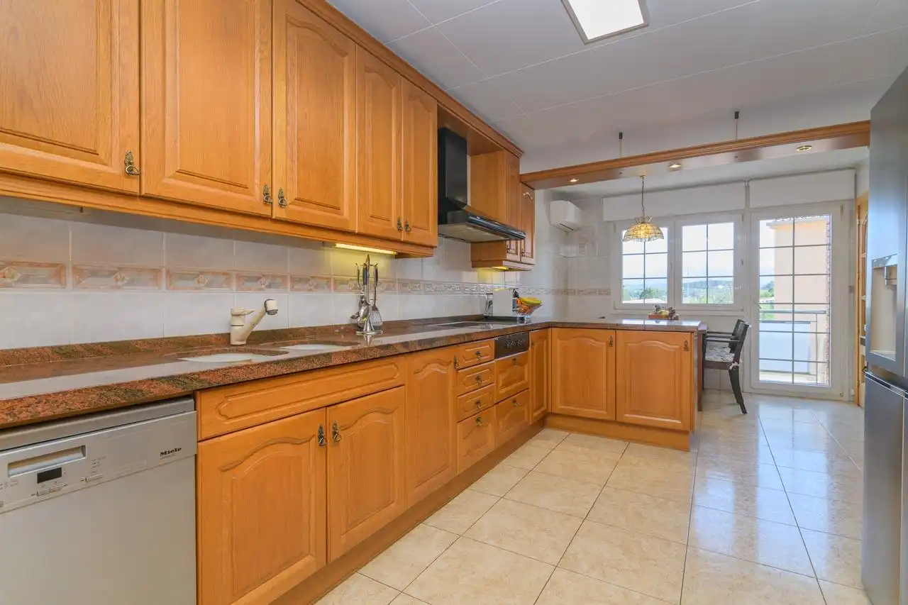 Cuina de Casa o xalet en venda en Sant Joan de Vilatorrada amb Calefacció, Parquet i Terrassa