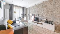 Living room of Flat for sale in  Madrid Capital  with Air Conditioner, Heating and Oven