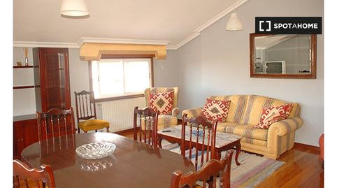 Photo 5 of Room in Cabral - Candeán, Vigo