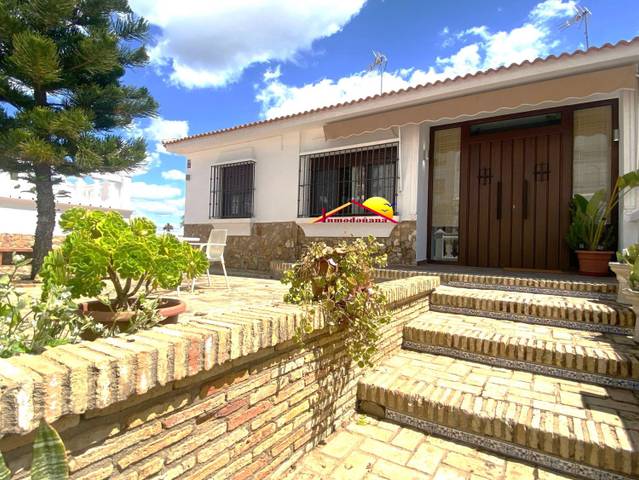 Casa-chalet en Venta en Caño Guerrero