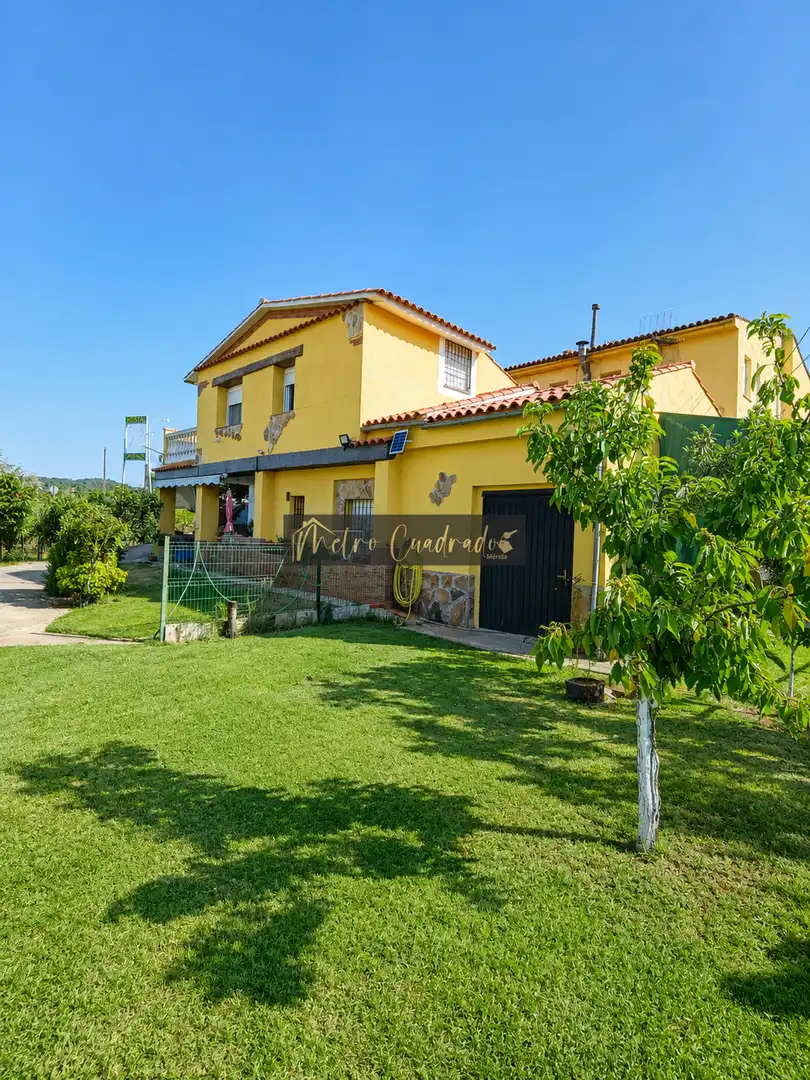 Jardín de Finca rústica en venta en Alcuéscar con Terraza y Trastero