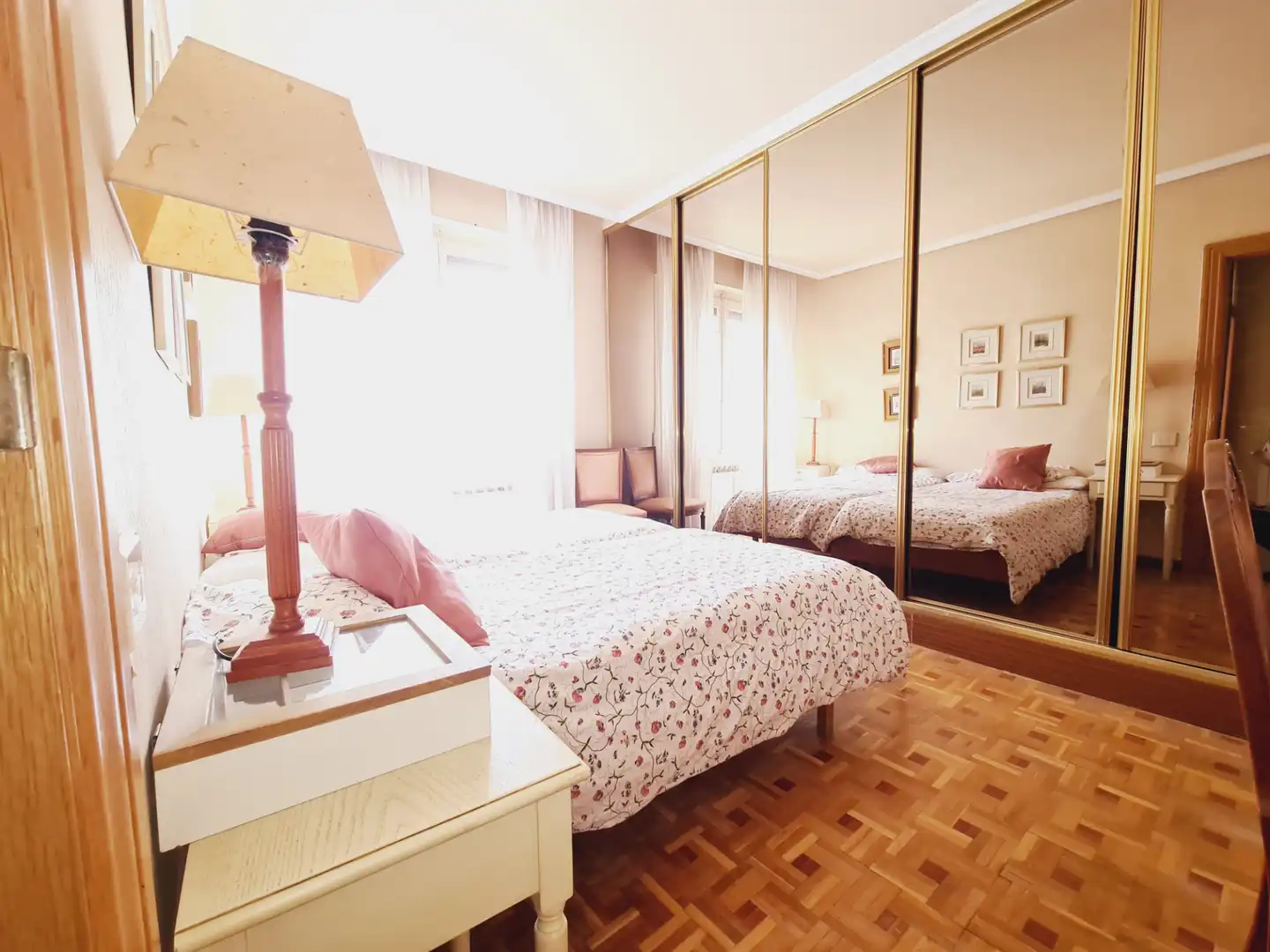 Bedroom of Flat for sale in  Pamplona / Iruña  with Heating, Parquet flooring and Furnished