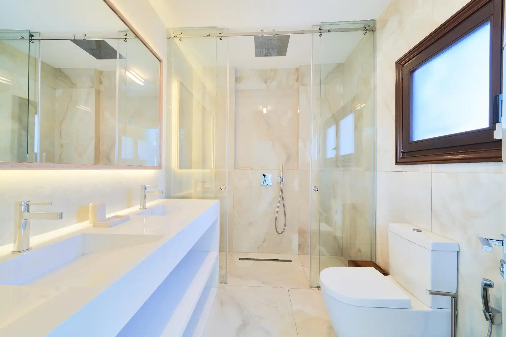 Baño de Casa o chalet en venta en Marbella con Aire acondicionado, Calefacción y Jardín privado