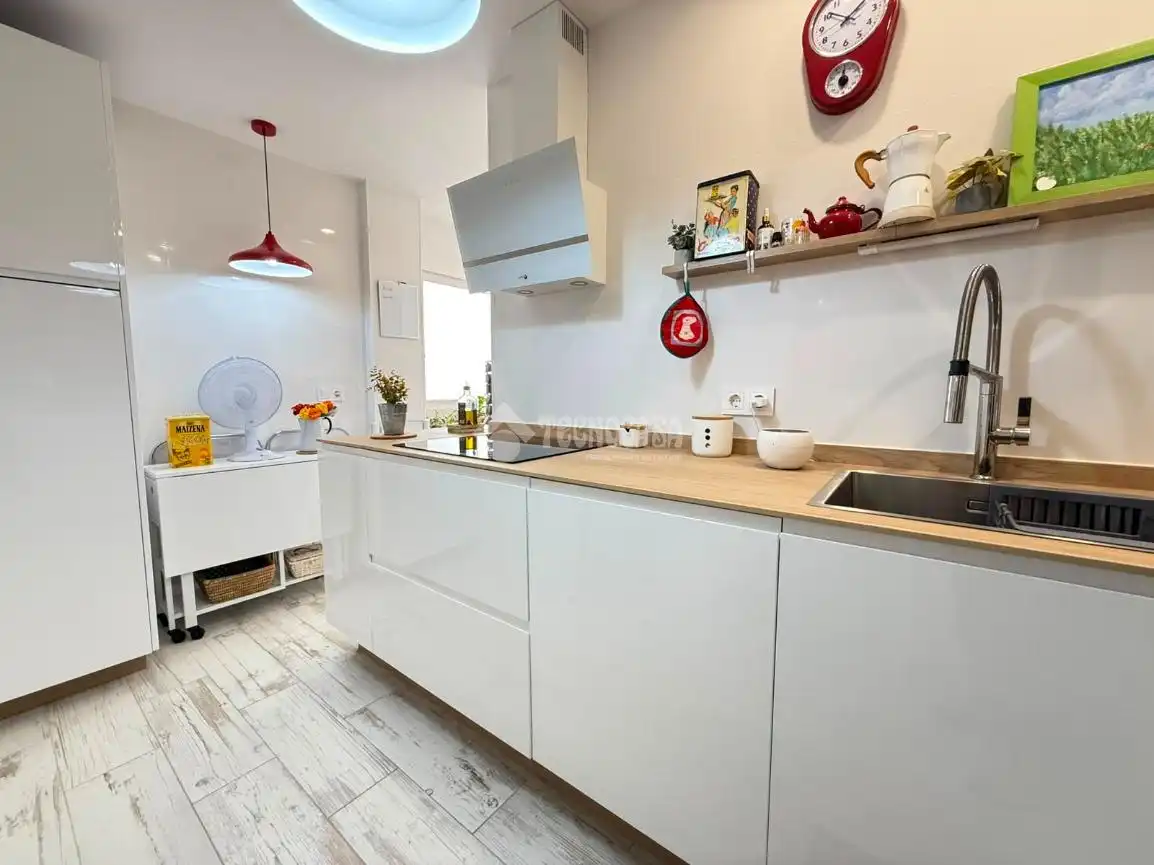 Cocina de Piso en venta en Huelva con Aire acondicionado