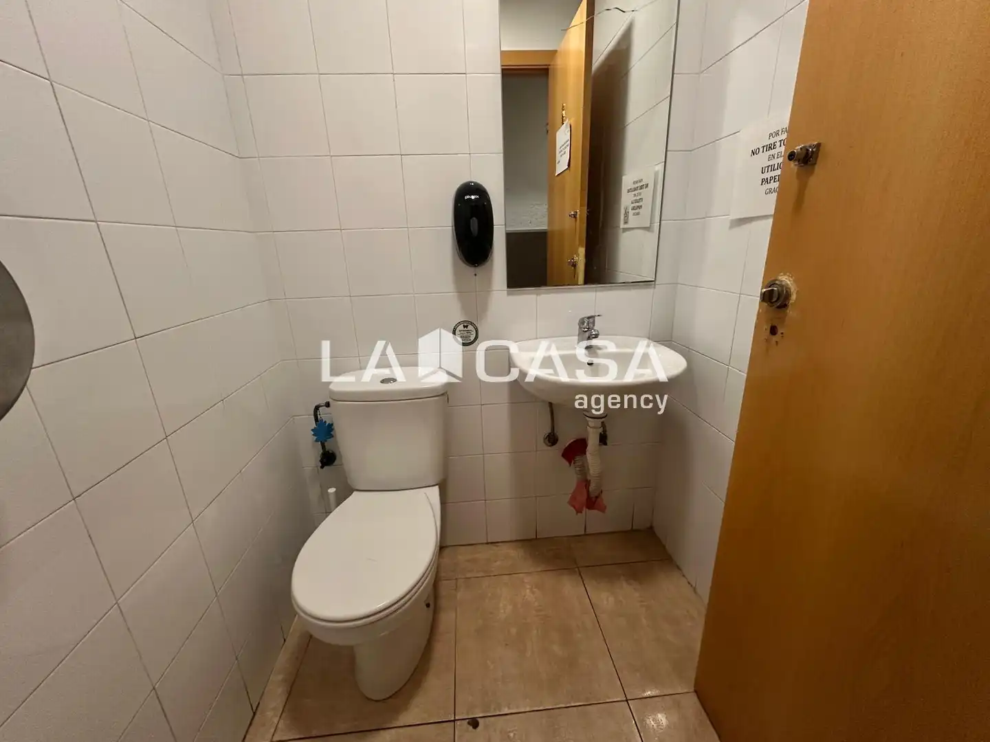 Locale commerciale in cessione a Canovelles, imagen 8