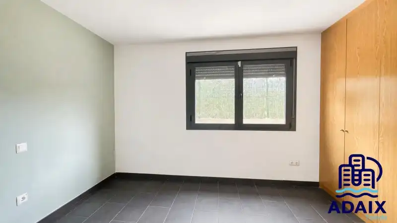 Bedroom of Houses for sale in Layos  with Air Conditioner, Heating and Terrace